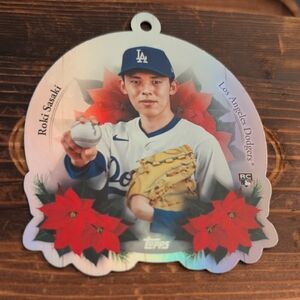 2025 Topps Holiday Roki Sasaki Rookie Ornament Card Dodgers